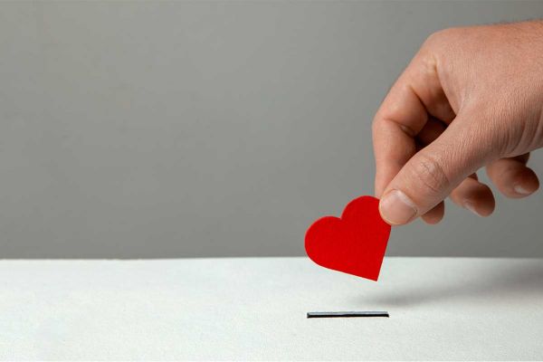 Photo of person donating to AFSA to fund fibromyalgia research.